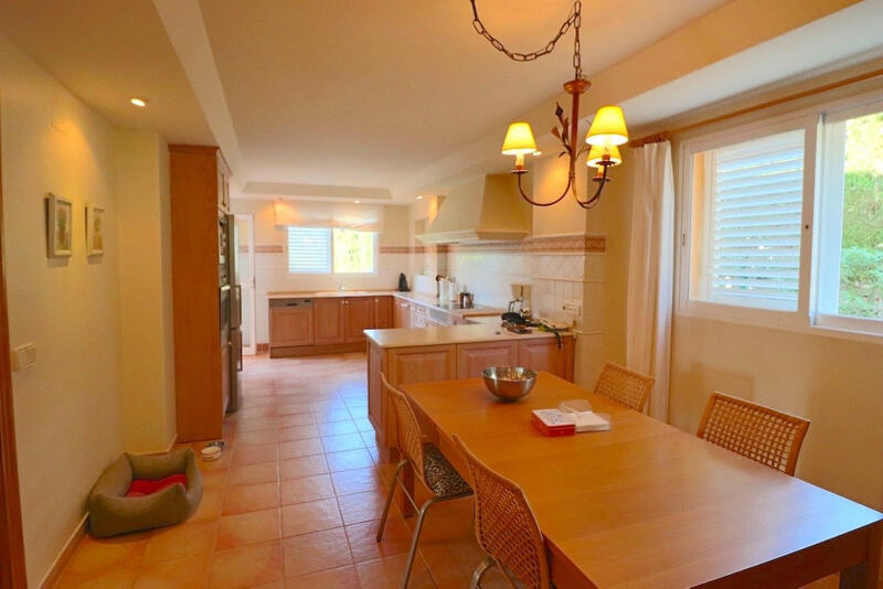 4 slaapkamer Villa Te koop