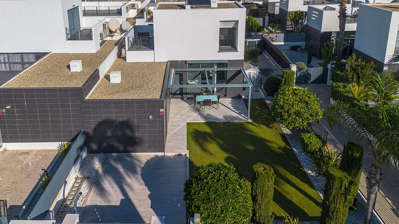 3 Cuarto Villa en venta