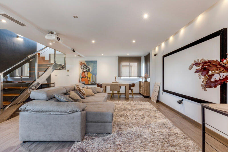 5 chambre Appartement à vendre