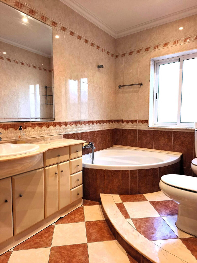 5 Schlafzimmer Villa zu verkaufen