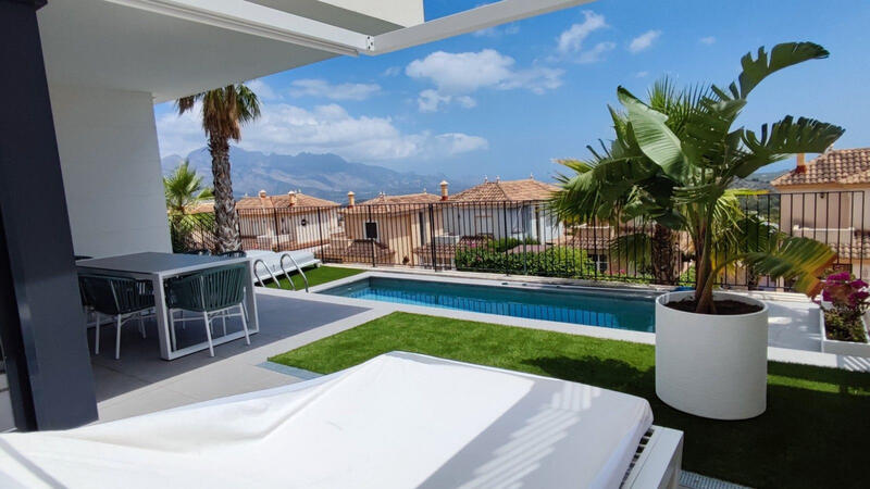 Villa for sale in Polop, Alicante