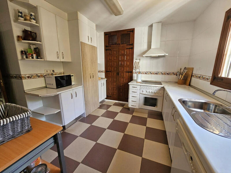 6 Cuarto Villa en venta