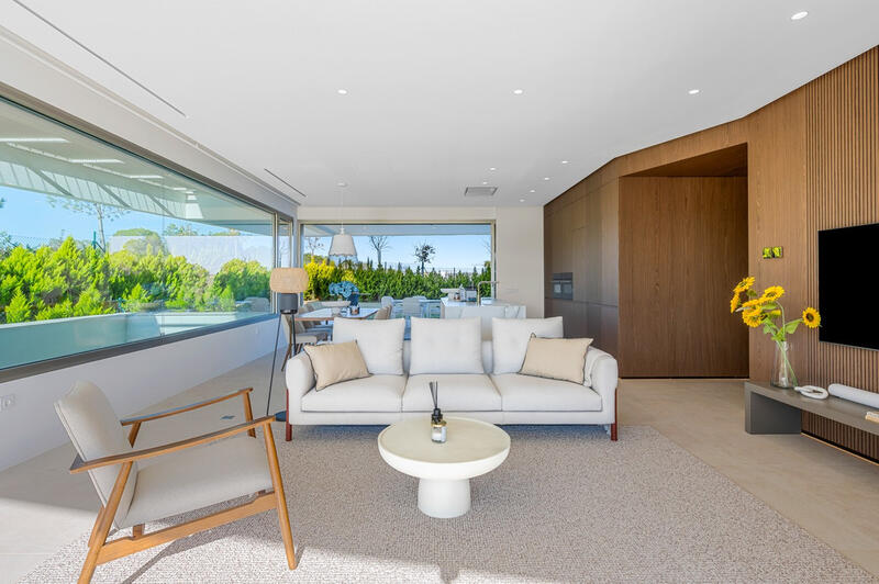 3 спальная комната квартира продается