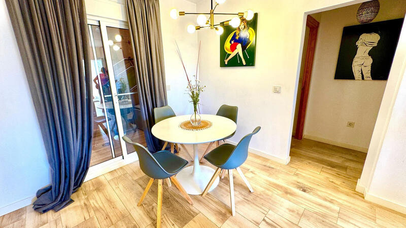 2 slaapkamer Appartement Te koop