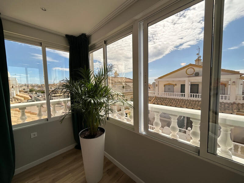 3 bedroom Townhouse for sale