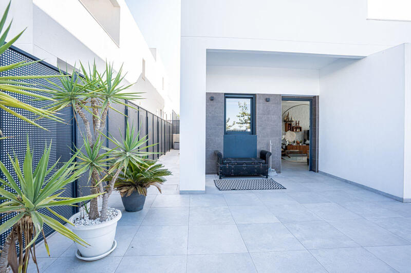 3 Cuarto Villa en venta