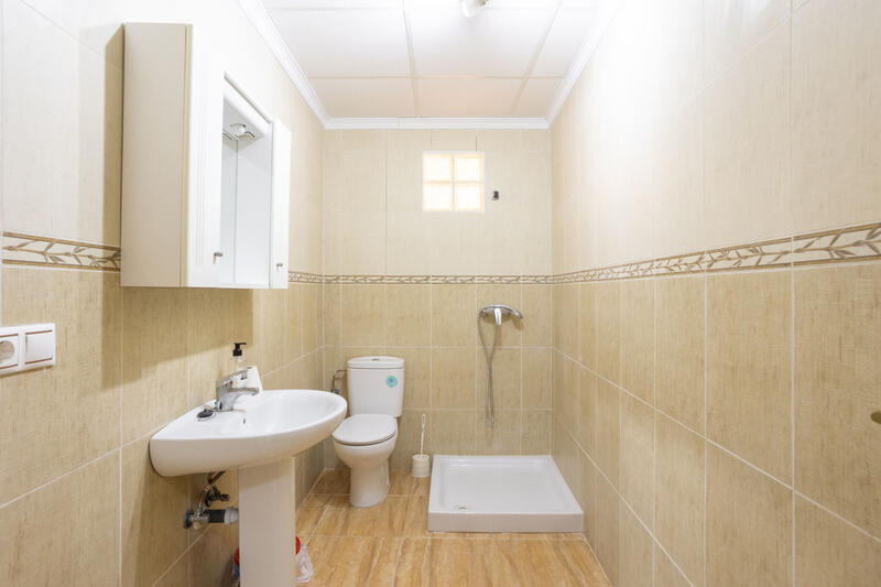 4 bedroom Townhouse for sale