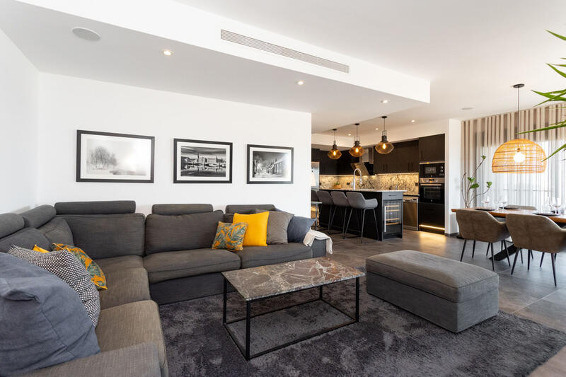 3 bedroom Apartment for sale