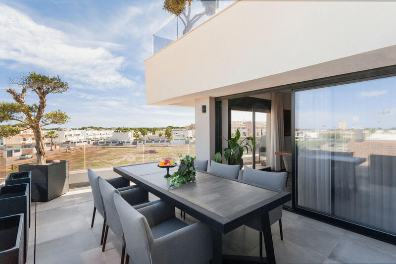 3 bedroom Apartment for sale