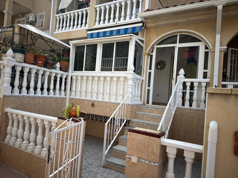 3 Schlafzimmer Stadthaus zu verkaufen