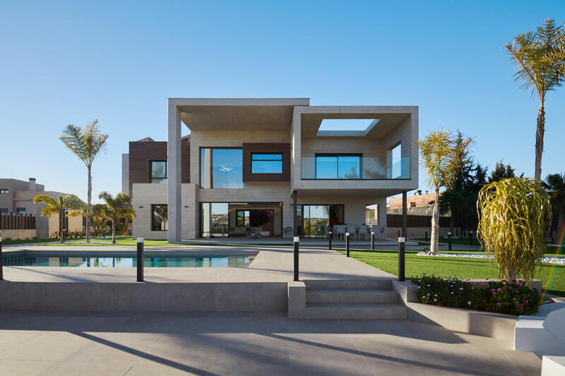 7 Cuarto Villa en venta