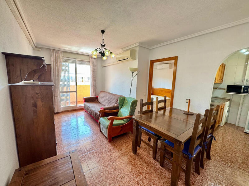 2 slaapkamer Appartement Te koop 2 slaapkamer Appartement Te koop