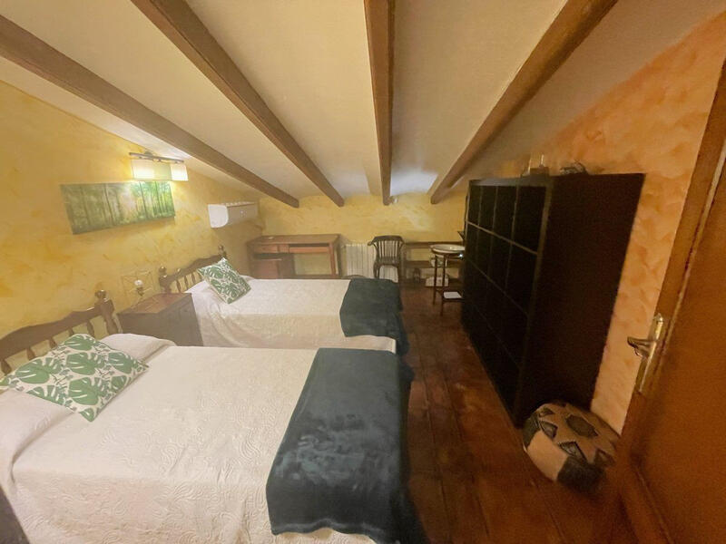 4 bedroom Country House for sale