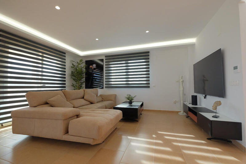 6 Schlafzimmer Villa zu verkaufen