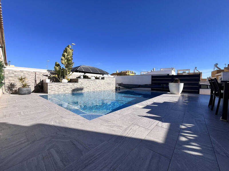 3 slaapkamer Villa Te koop