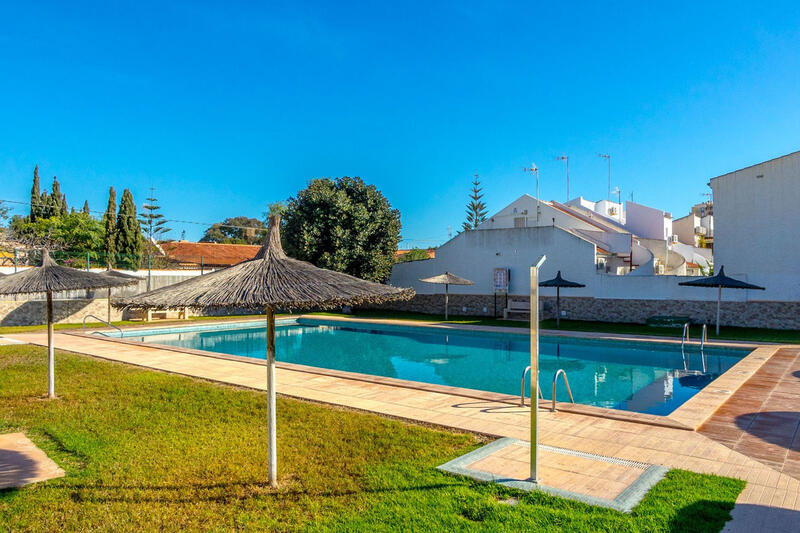 2 Schlafzimmer Stadthaus zu verkaufen