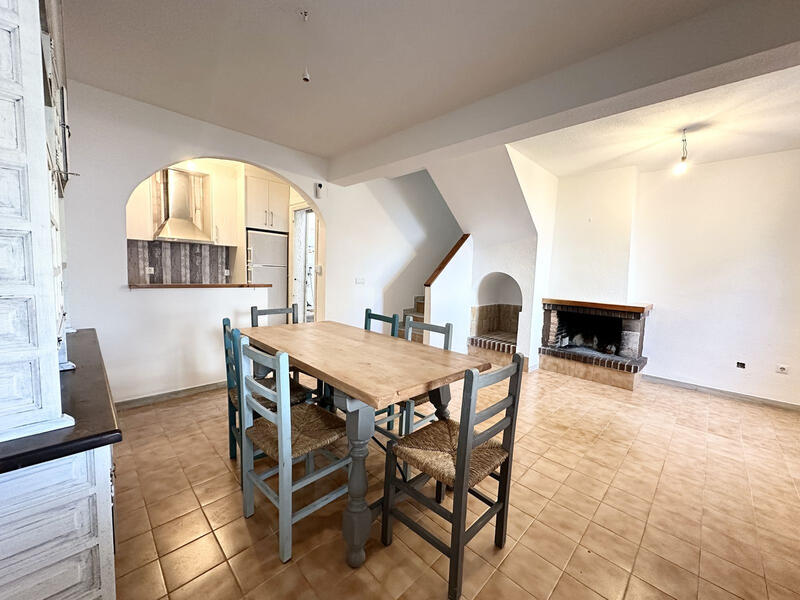 2 Schlafzimmer Stadthaus zu verkaufen