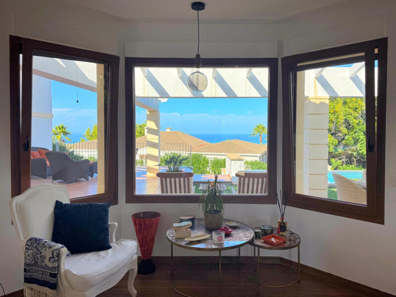 4 Cuarto Villa en venta