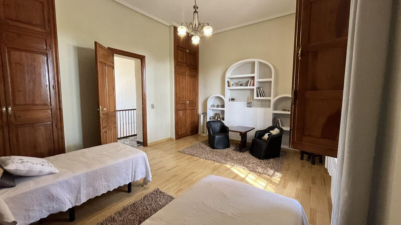 7 soverom Villa til salgs