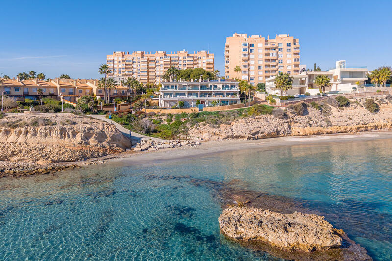 3 спальная комната квартира продается