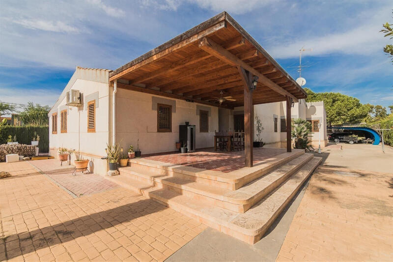 5 Cuarto Villa en venta