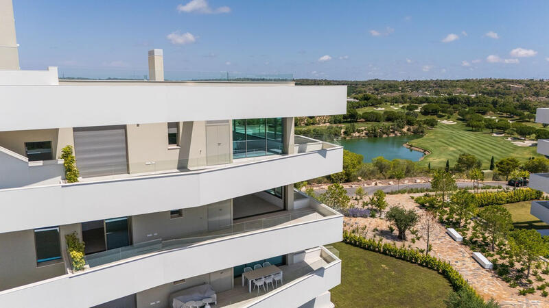 Lejlighed til salg i Las Colinas Golf, Alicante