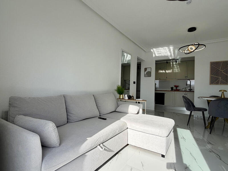 1 bedroom Apartment for sale