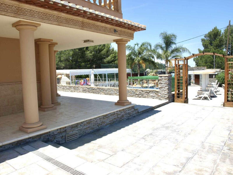 11 Schlafzimmer Villa zu verkaufen