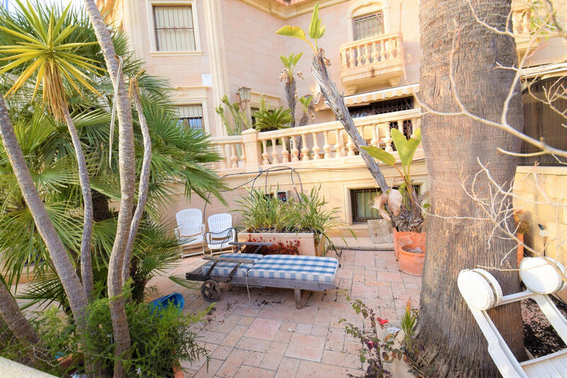 5 chambre Villa à vendre