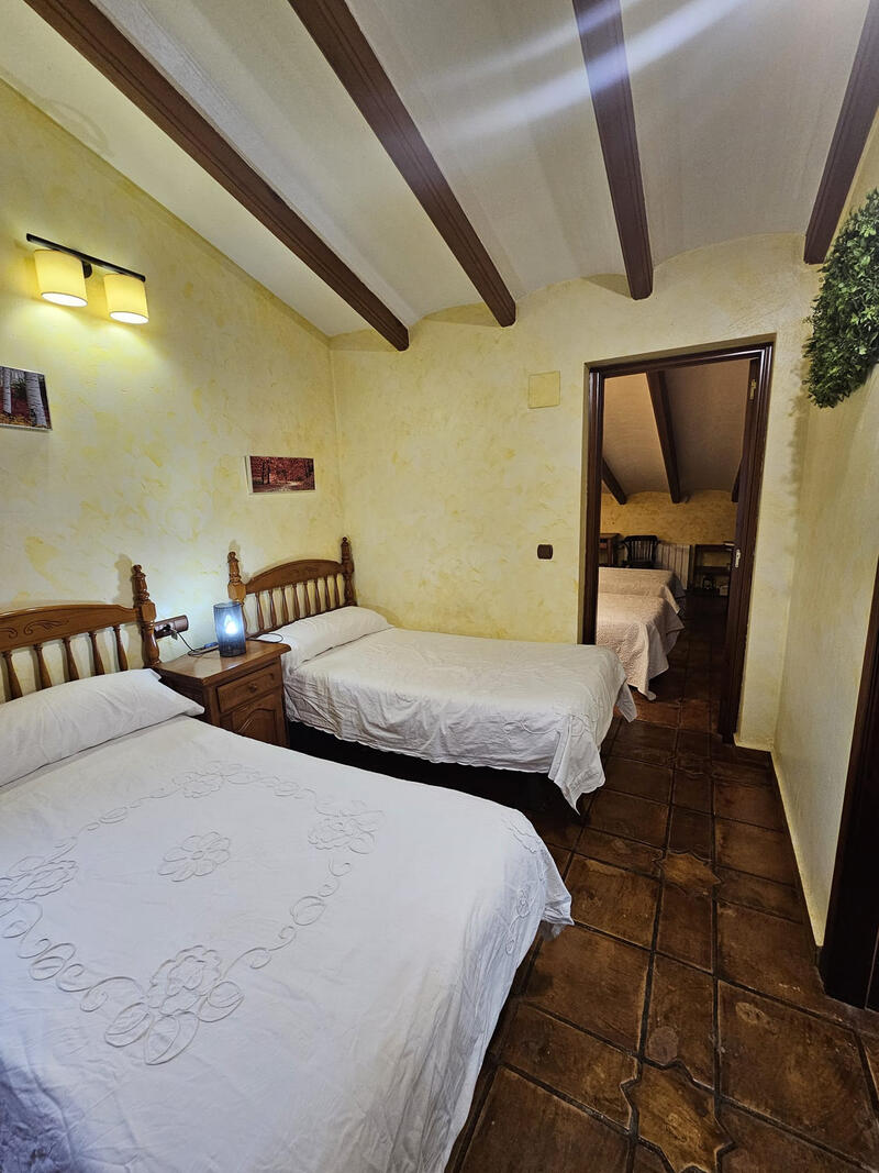 4 Cuarto Casa de Campo en venta