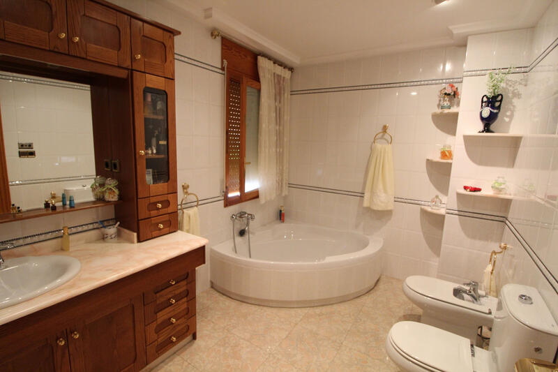 7 chambre Auberge à vendre