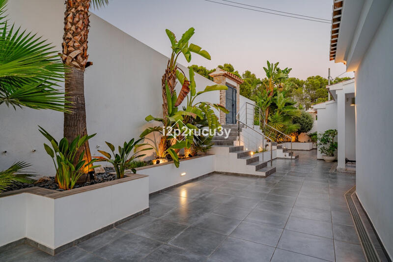 5 спальная комната вилла продается