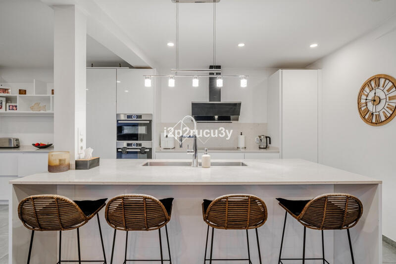 5 спальная комната вилла продается