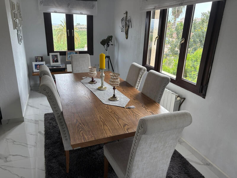 5 soveværelse Villa til salg 5 soveværelse Villa til salg