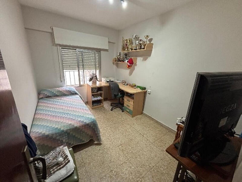 4 bedroom Apartment for sale