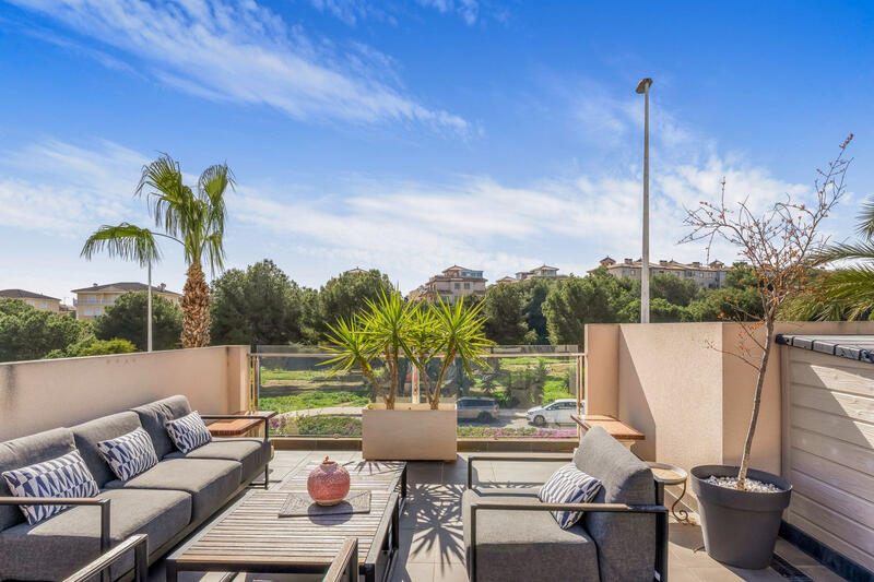 Villa for sale in La Zenia, Alicante