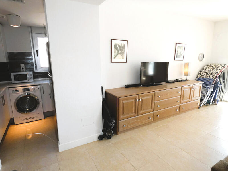 4 bedroom Apartment for sale