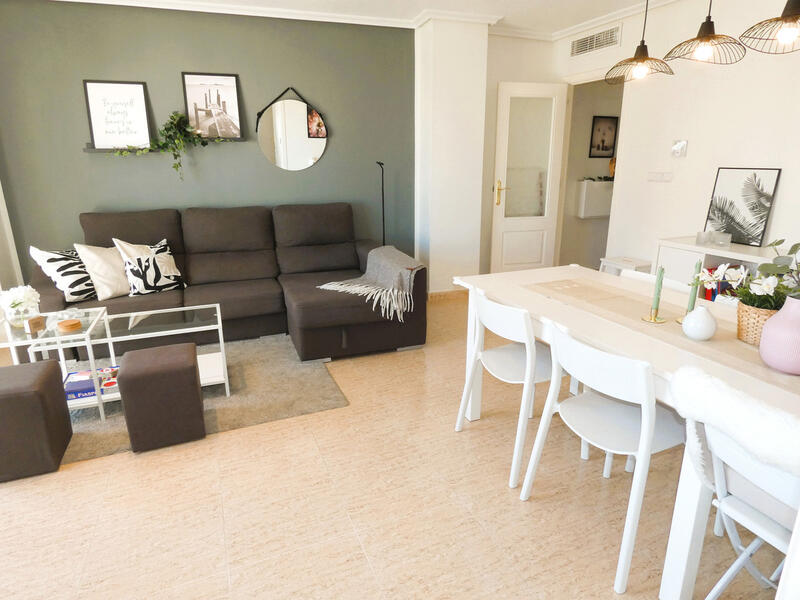 3 slaapkamer Appartement Te koop 3 slaapkamer Appartement Te koop