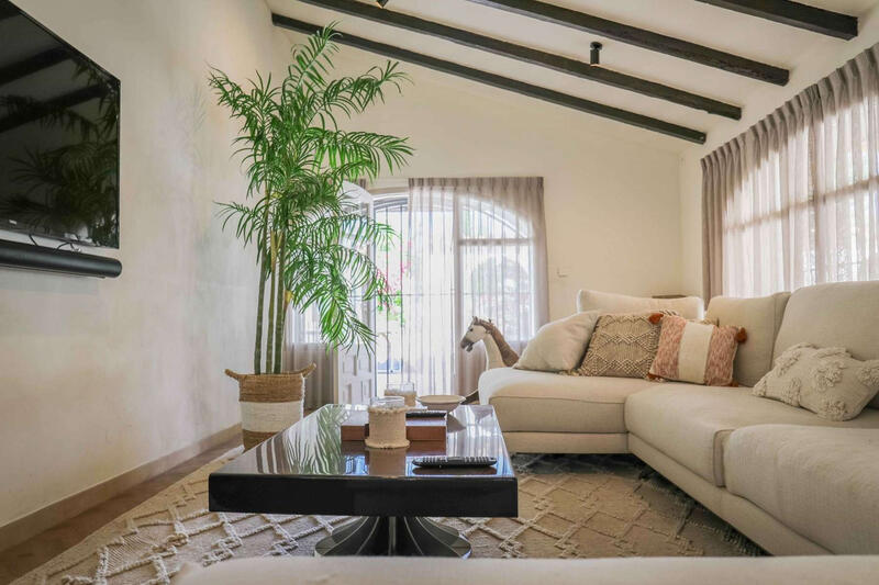 5 bedroom Villa for sale