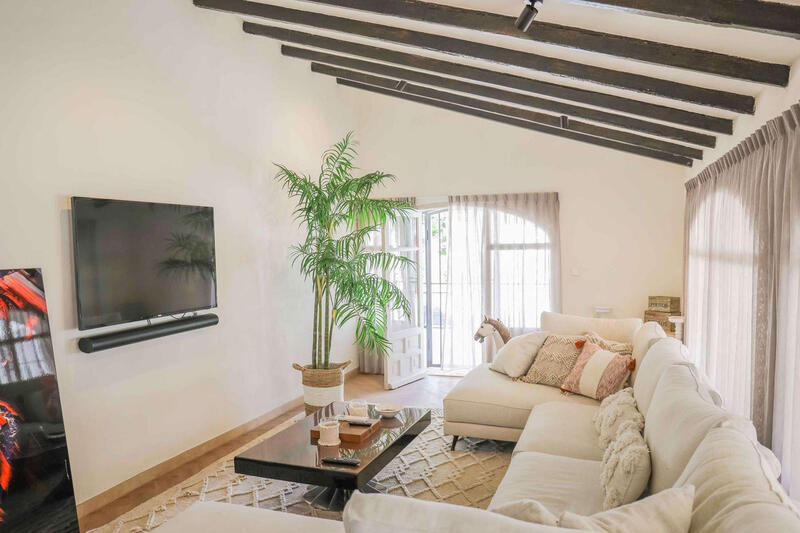 5 bedroom Villa for sale