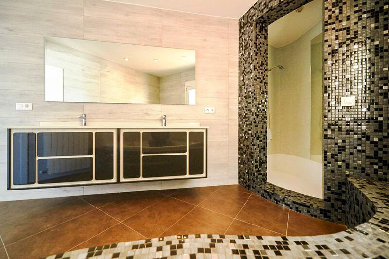 4 Cuarto Villa en venta