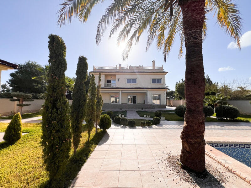 11 slaapkamer Villa Te koop