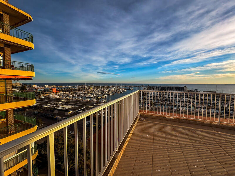 3 bedroom Apartment for sale