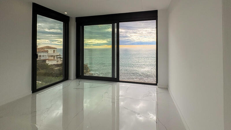 5 спальная комната вилла продается