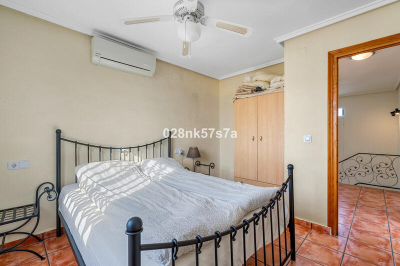 4 slaapkamer Villa Te koop