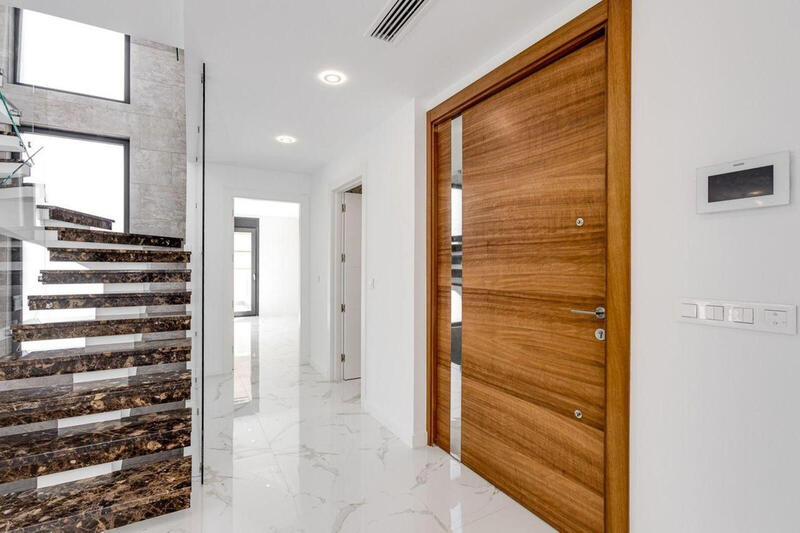 5 bedroom Villa for sale