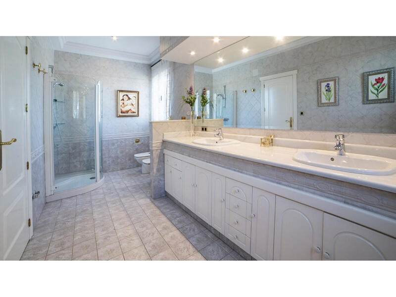 6 soveværelse Villa til salg