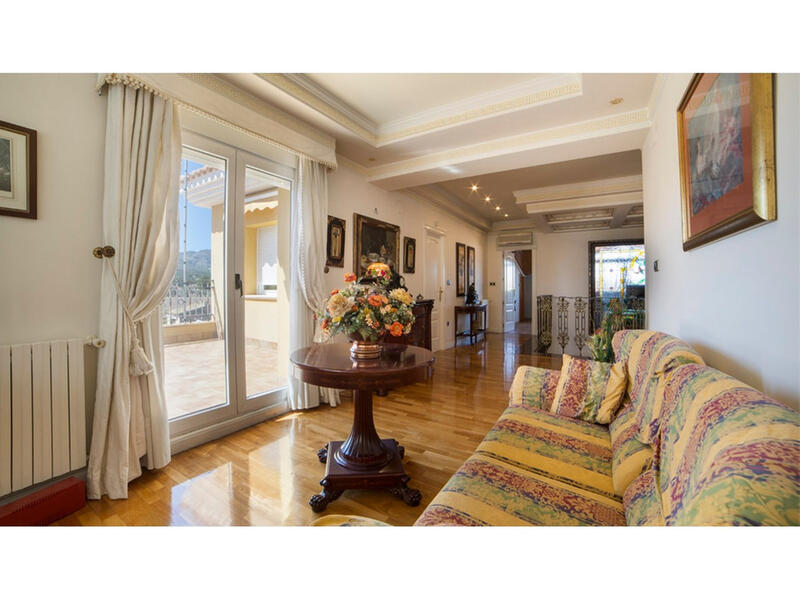 6 soveværelse Villa til salg