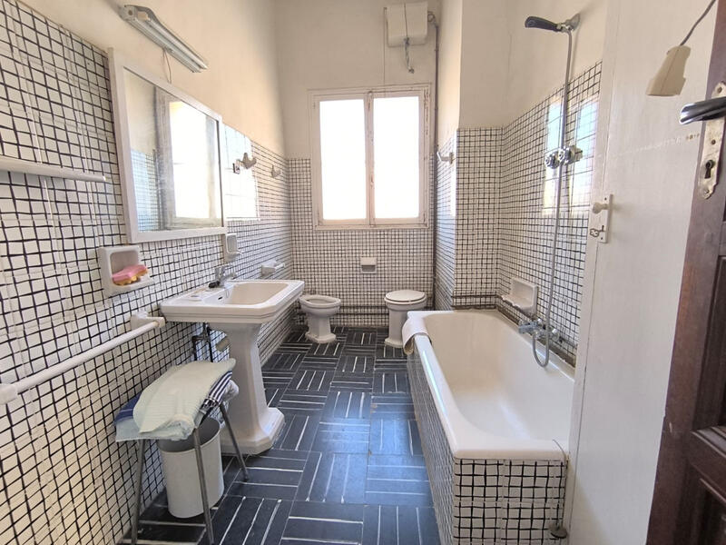 15 soveværelse Landsted til salg