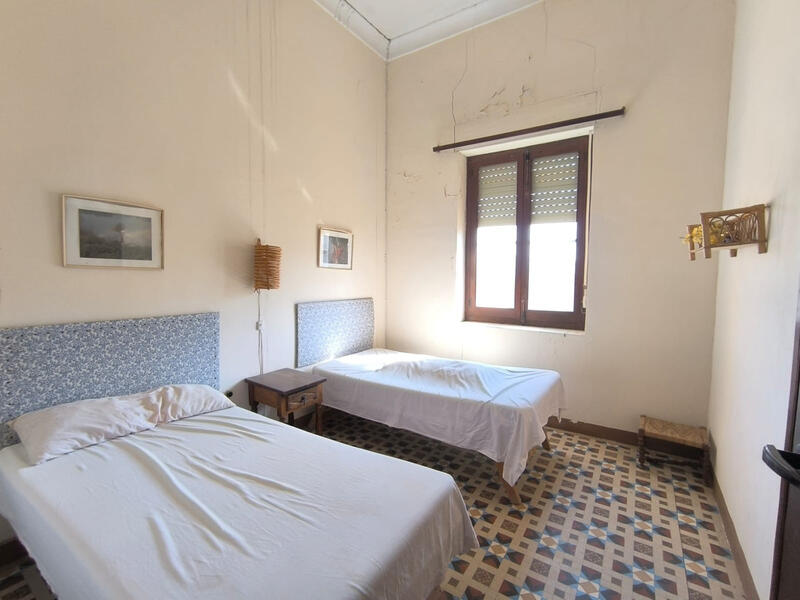 15 soveværelse Landsted til salg